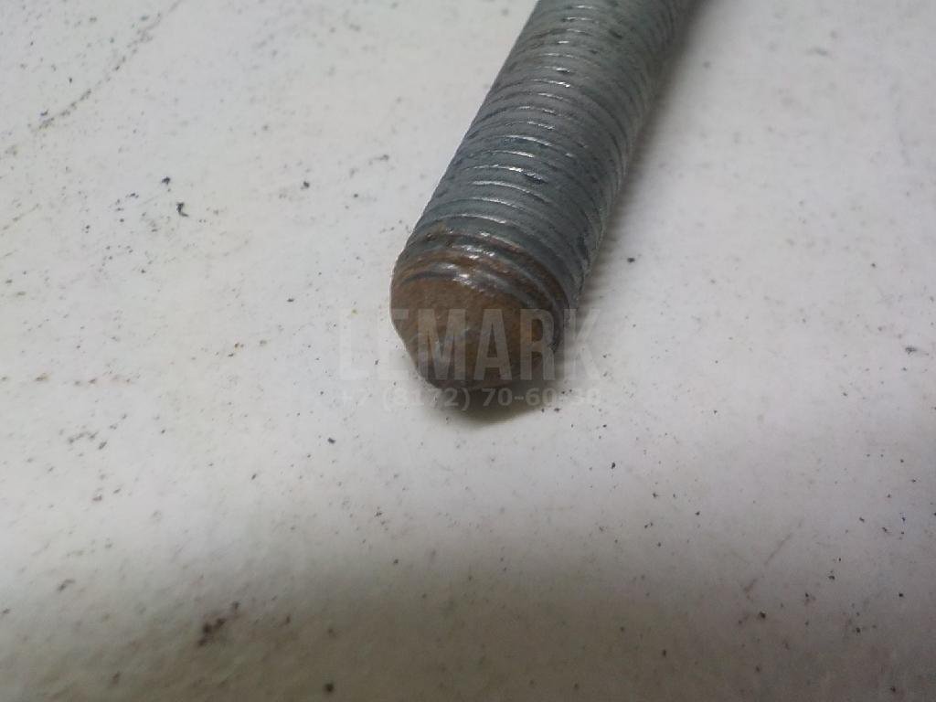 Болт заднего рычага