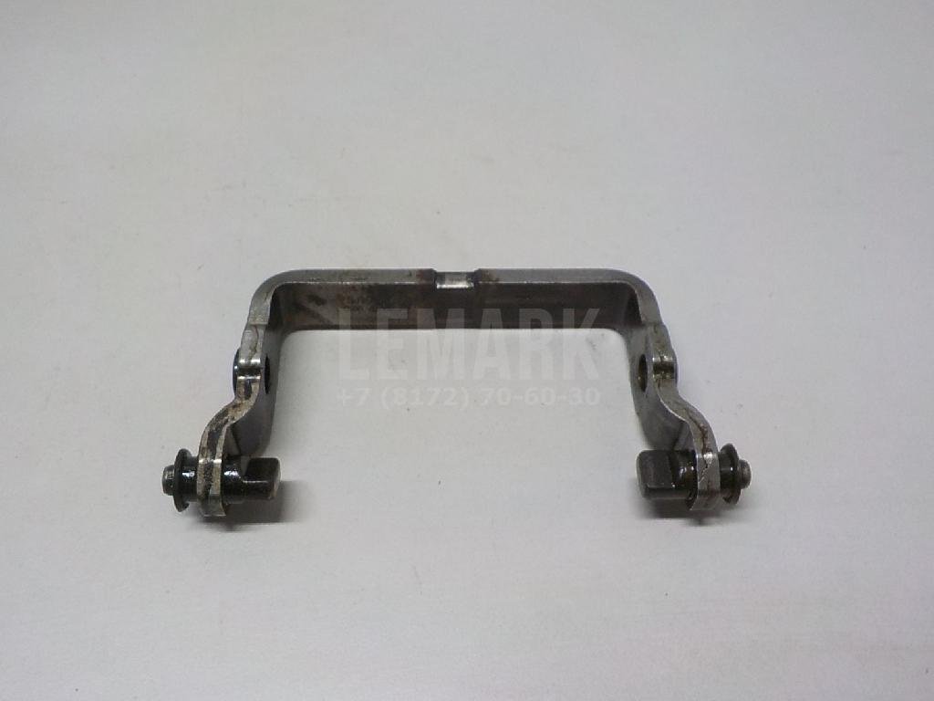 Вилка включения передачи