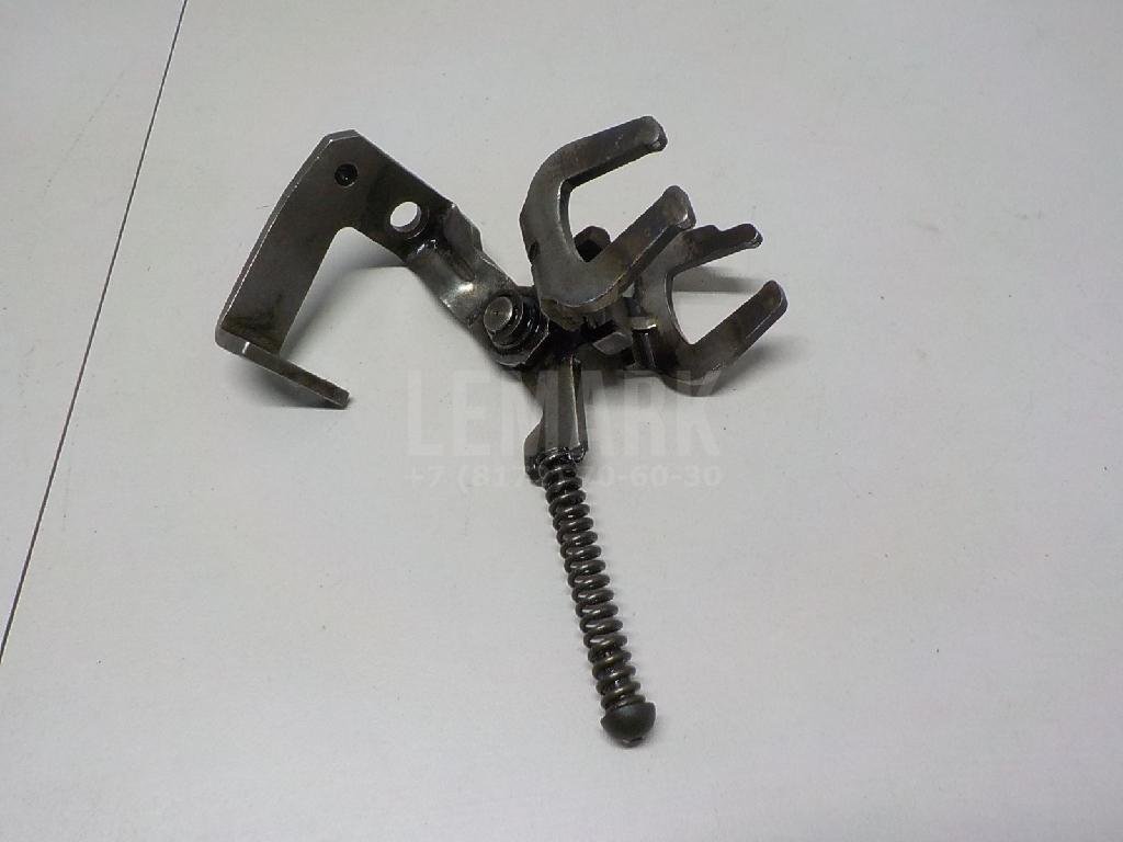 Вилка включения передачи