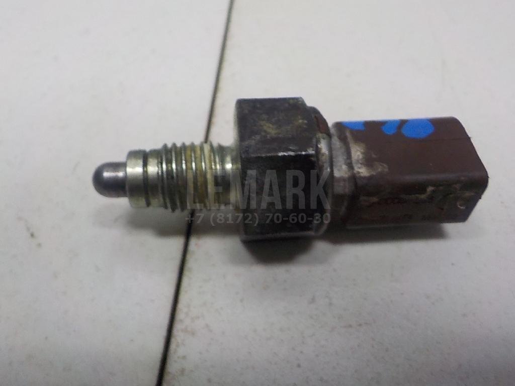 Датчик включения заднего хода