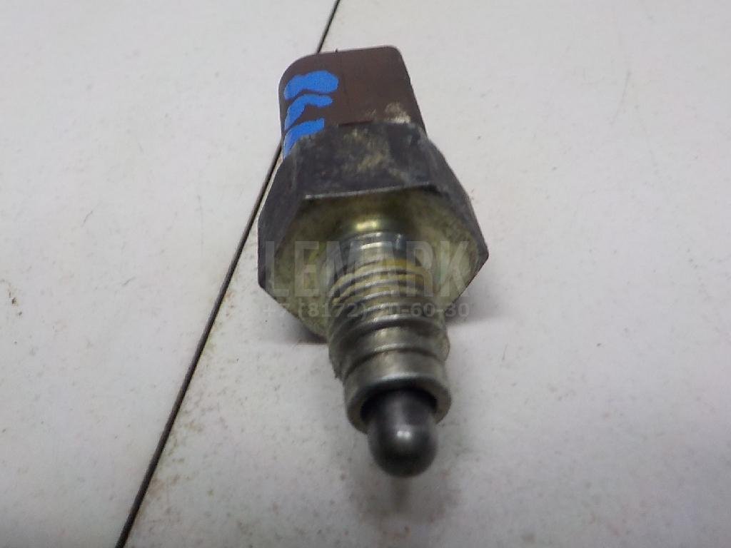 Датчик включения заднего хода