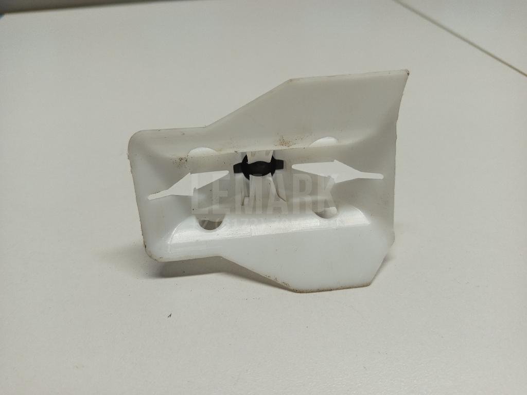 Кронштейн (сопут. товар) для  Audi 100 [C4] 1991-1994