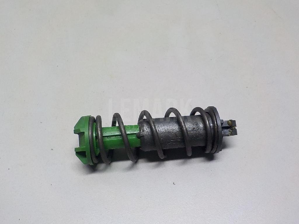 Пружина педали сцепления