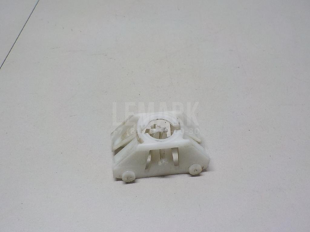 Кронштейн (сопут. товар) для  Audi A3 [8PA] Sportback 2004-2013