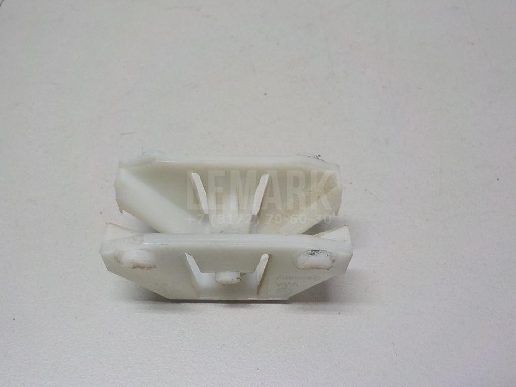 Кронштейн (сопут. товар) для  Audi A3 [8PA] Sportback 2004-2013