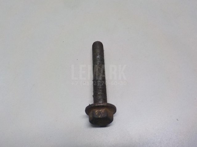 Болт заднего рычага