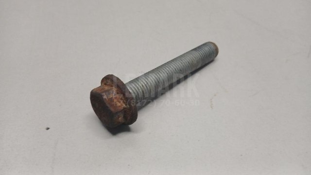 Болт заднего рычага