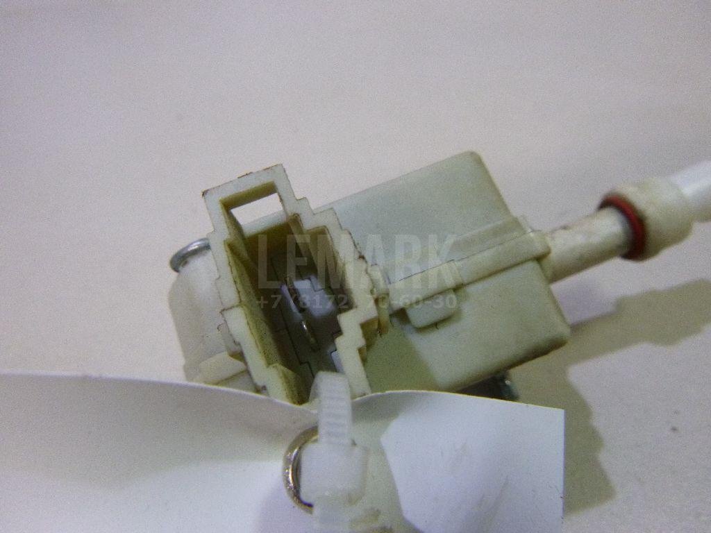 Активатор замка крышки бензобака