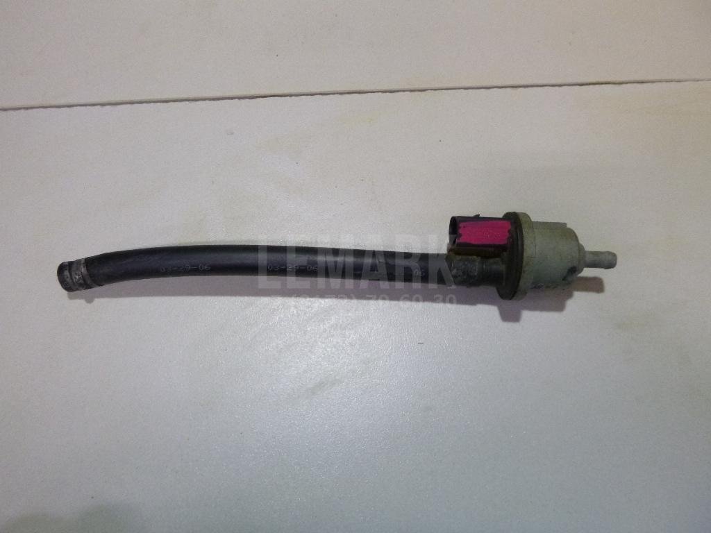 Клапан вентиляции топливного бака