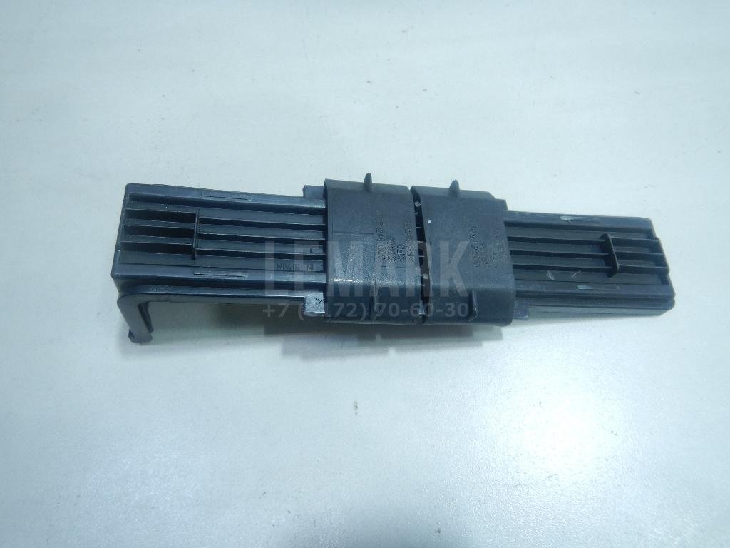 Крышка салонного фильтра