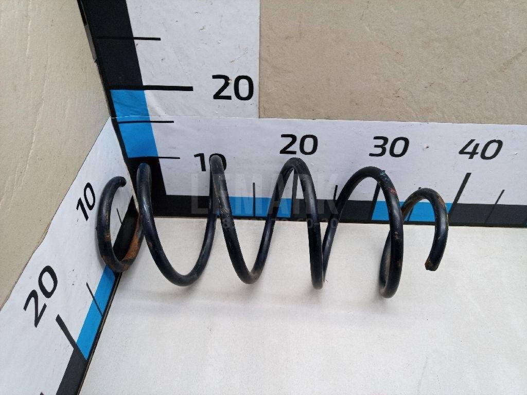 Пружина передняя