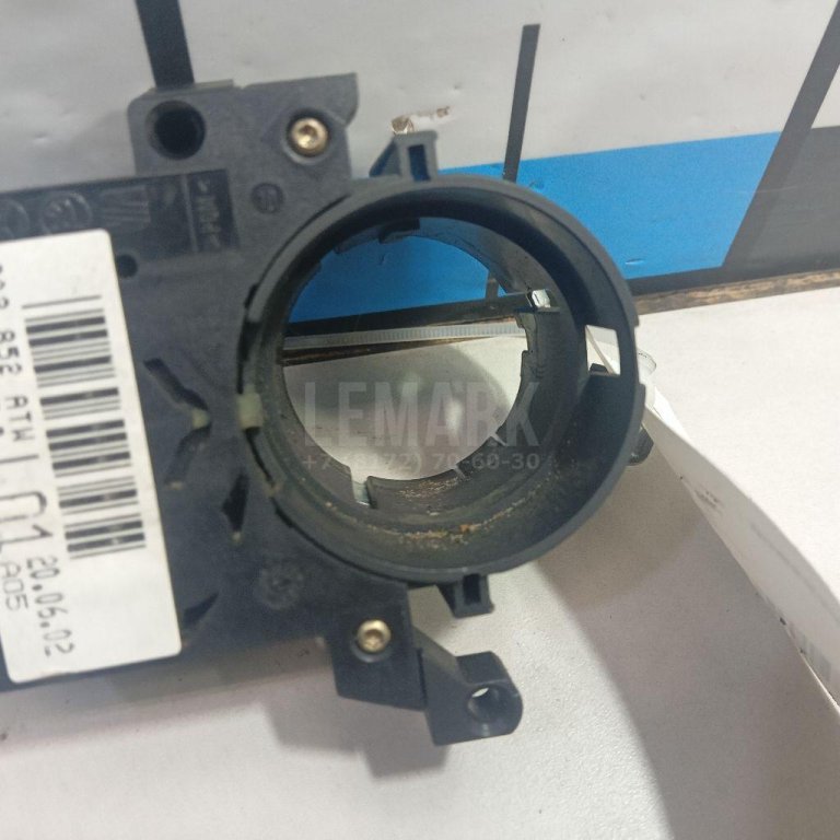 Переключатель поворотов подрулевой