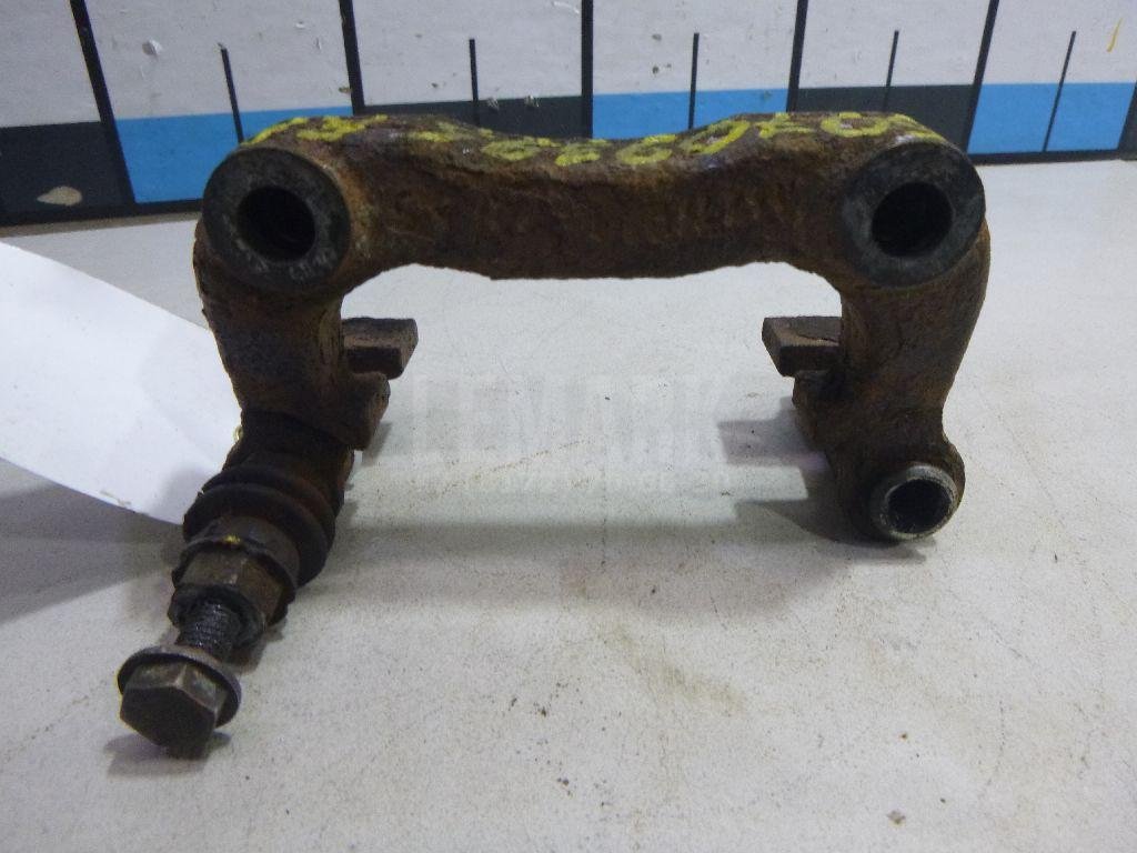 Скоба суппорта заднего правого