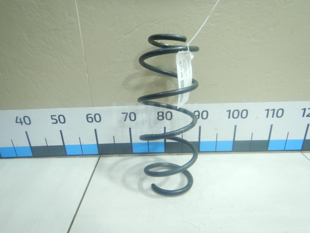 Пружина передняя