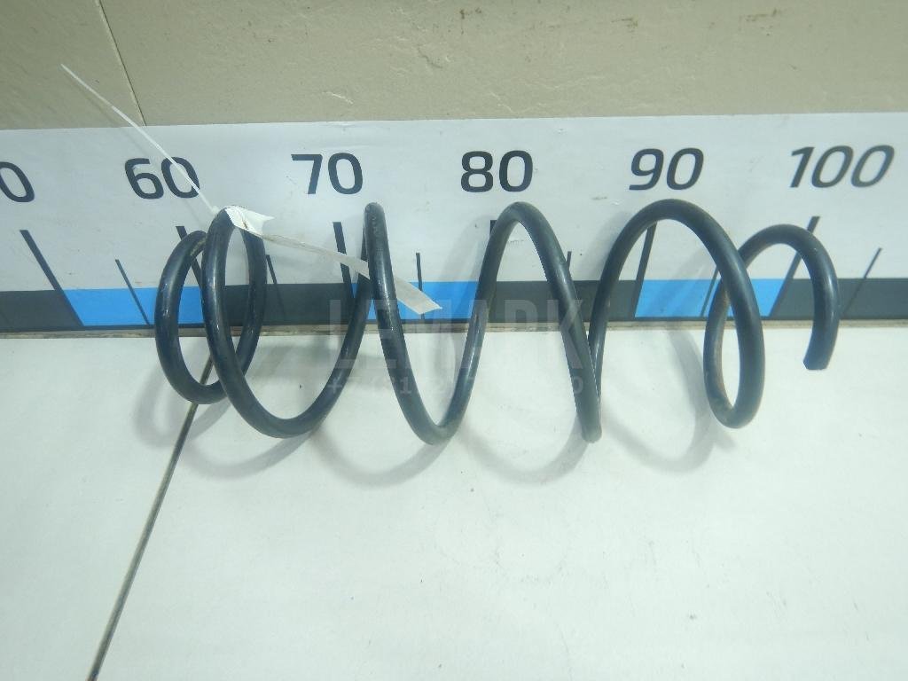 Пружина передняя