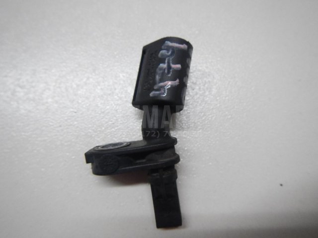 Датчик ABS передний левый