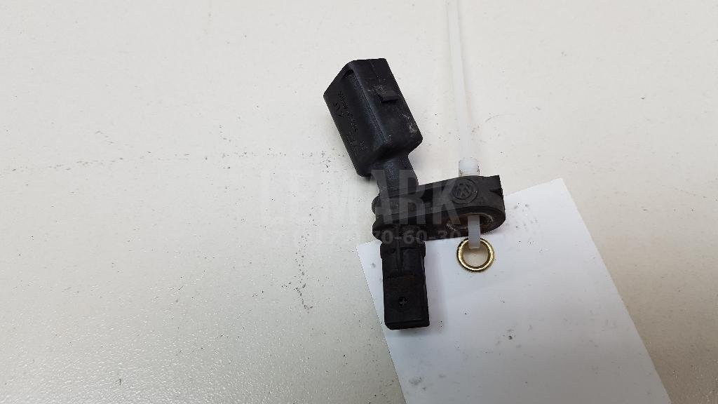 Датчик ABS передний левый