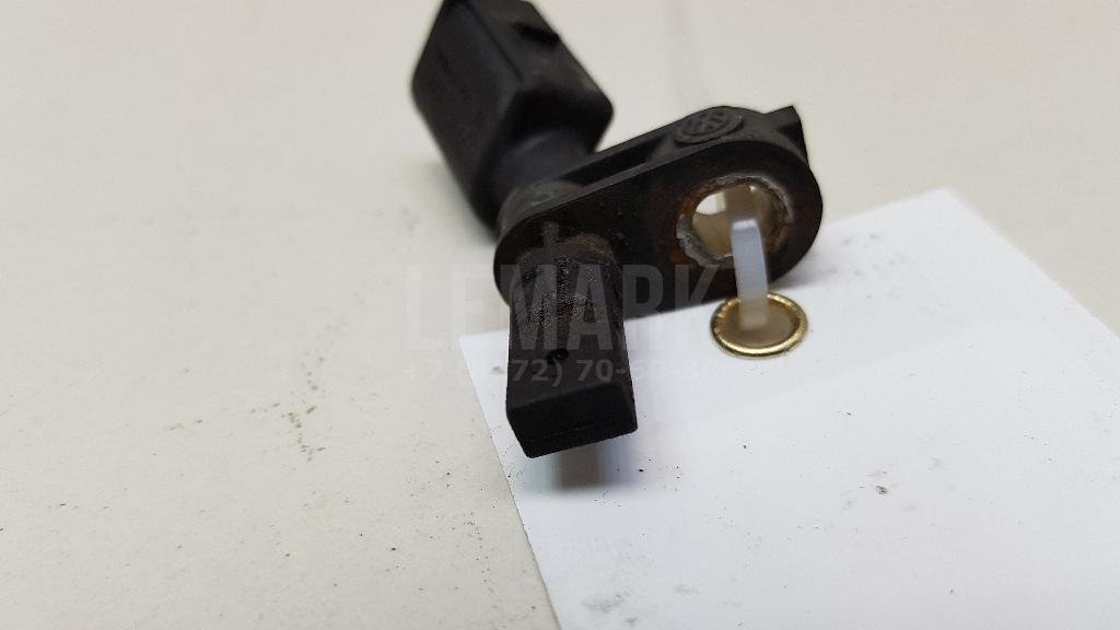 Датчик ABS передний левый