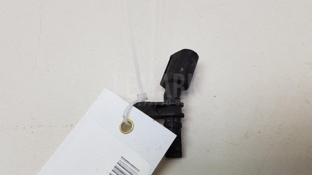 Датчик ABS передний левый