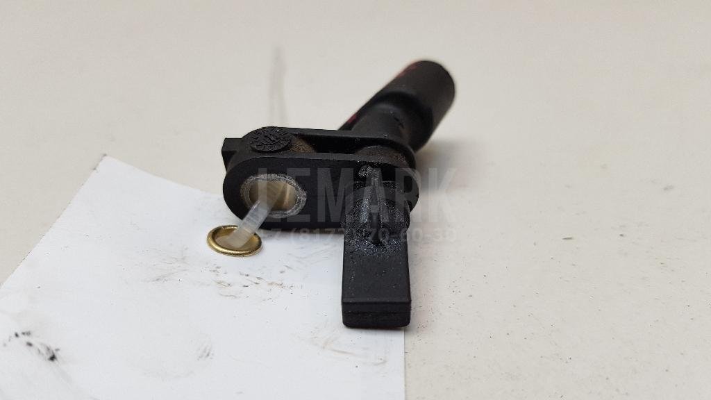 Датчик ABS передний левый