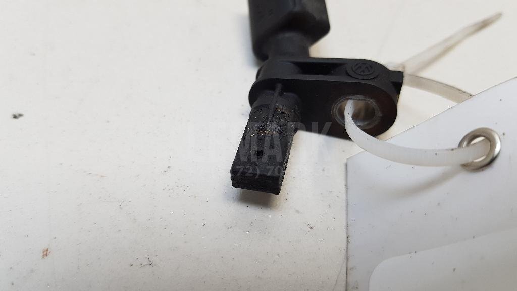 Датчик ABS передний левый