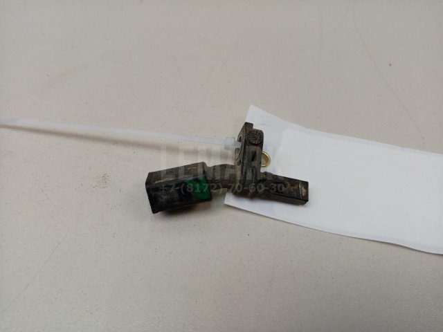 Датчик ABS передний правый