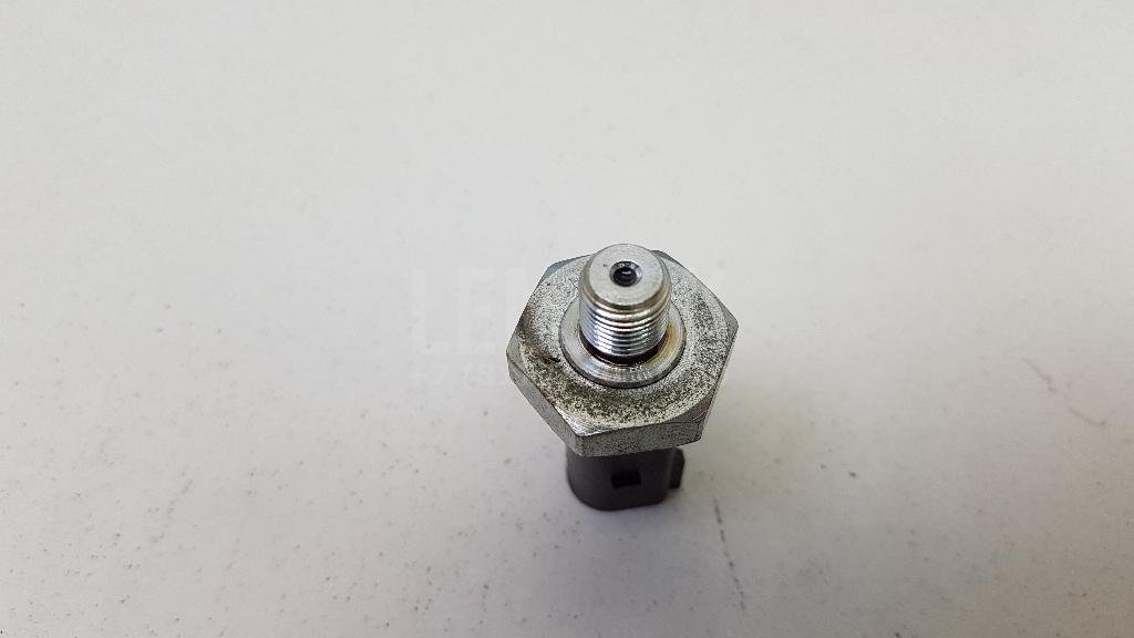Датчик давления масла