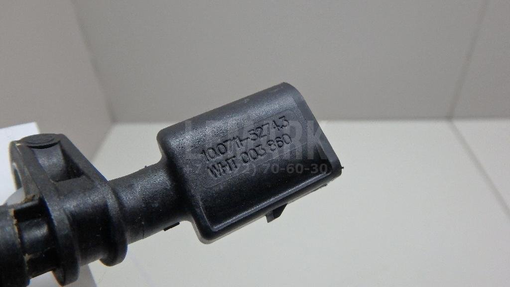 Датчик ABS передний правый