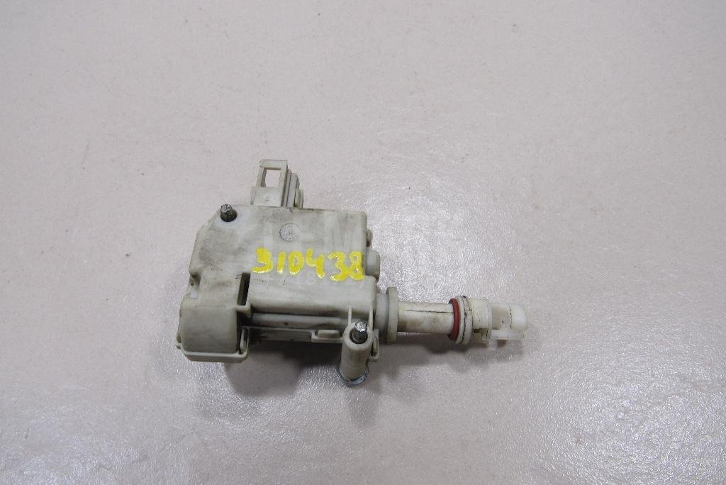 Активатор замка крышки бензобака