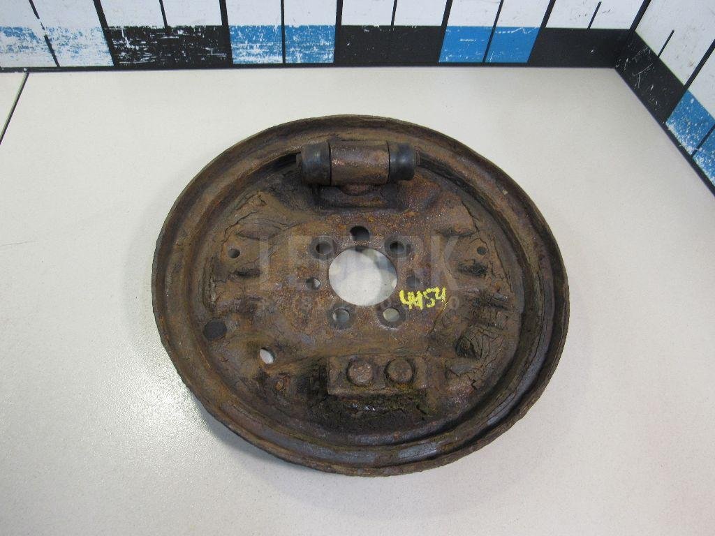 Щит опорный задний левый