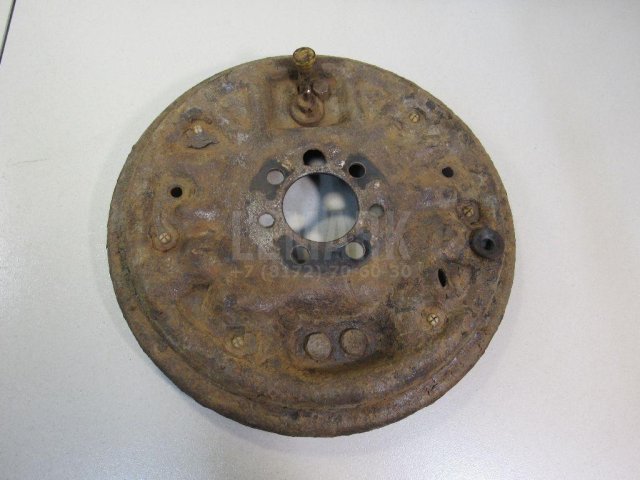 Щит опорный задний левый