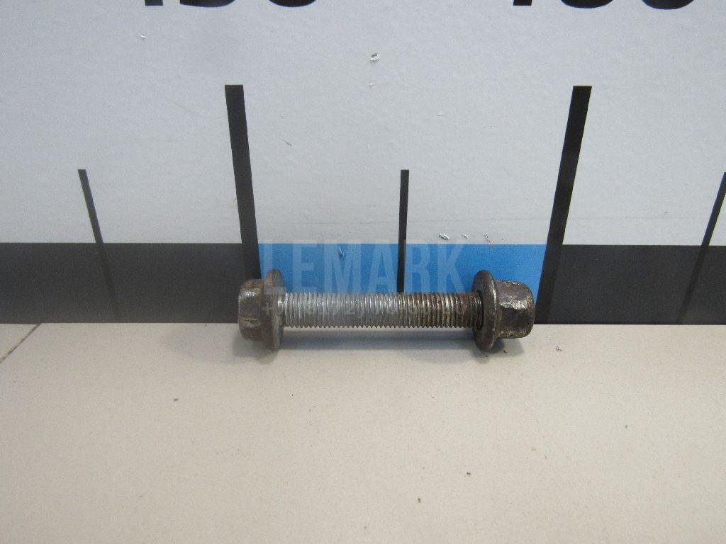 Болт заднего рычага