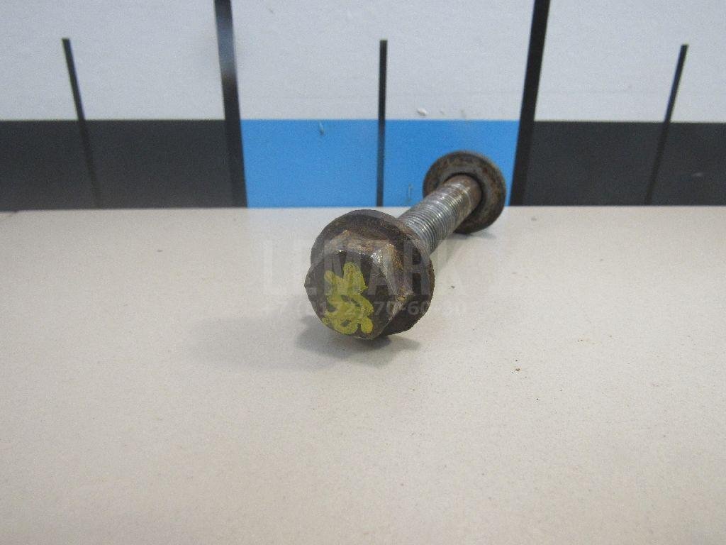 Болт заднего рычага