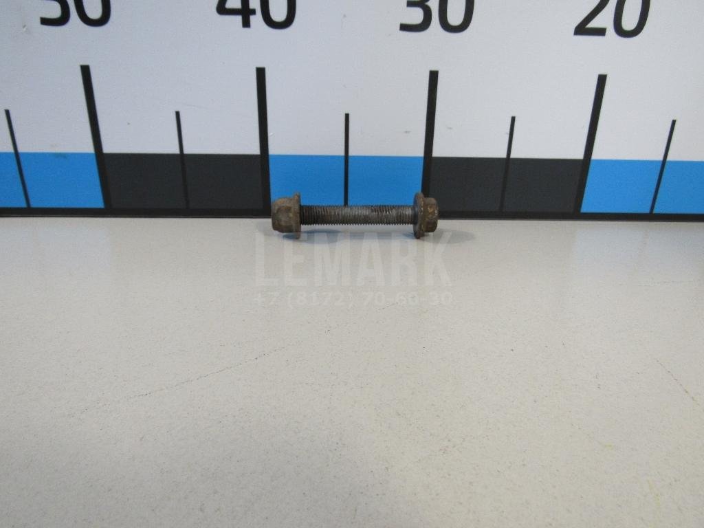 Болт заднего рычага