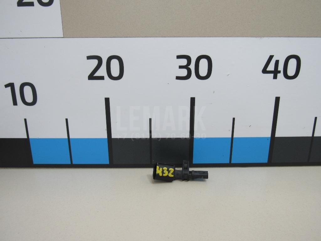 Датчик ABS передний левый