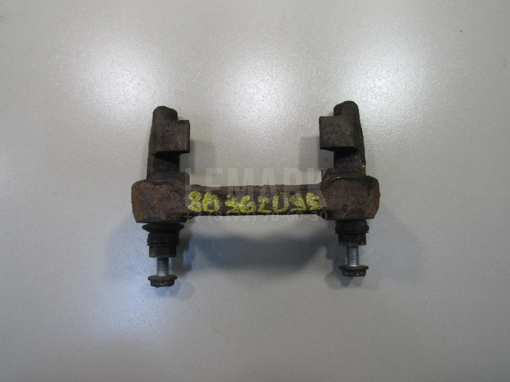 Скоба суппорта заднего правого