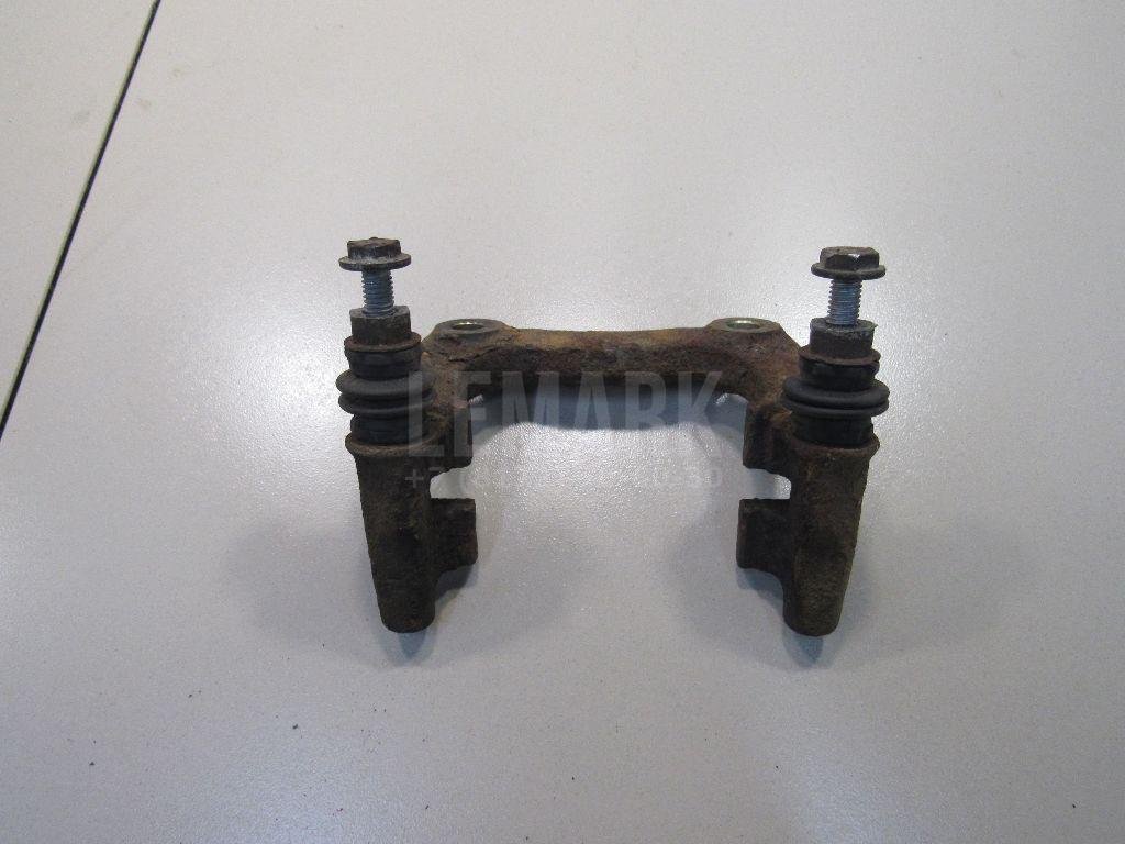 Скоба суппорта заднего правого