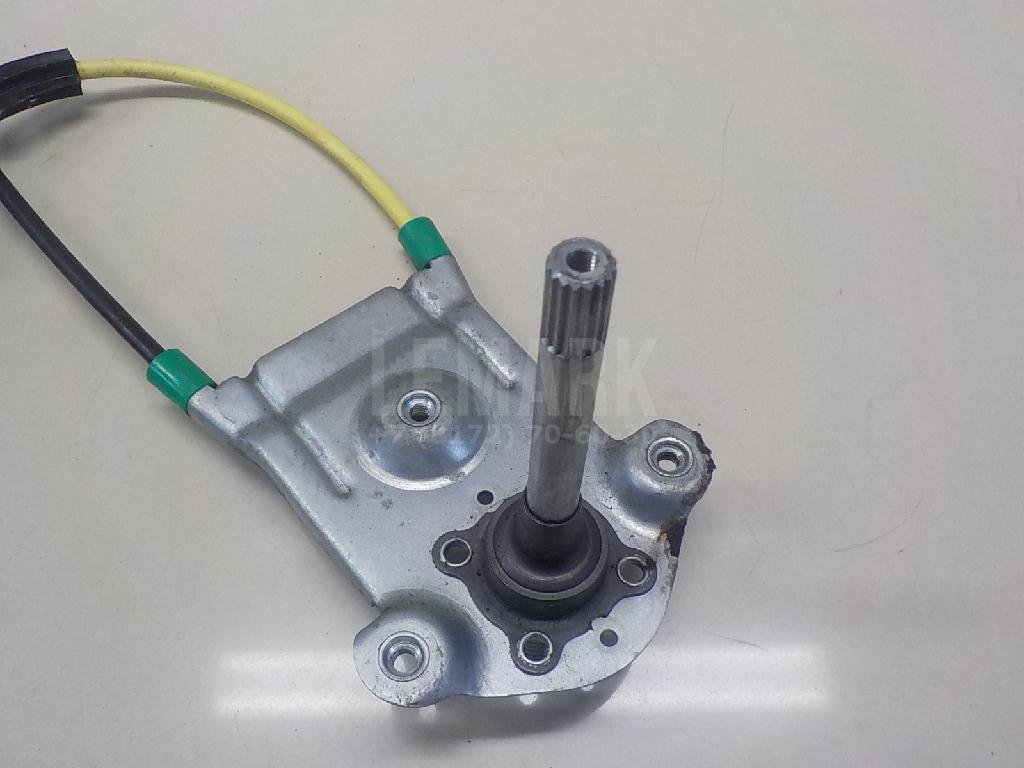 Стеклоподъемник механ. задний левый