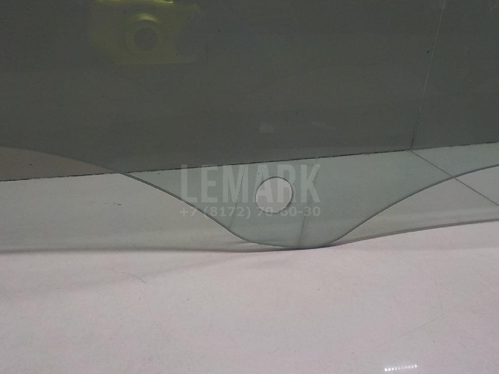 Стекло двери передней левой