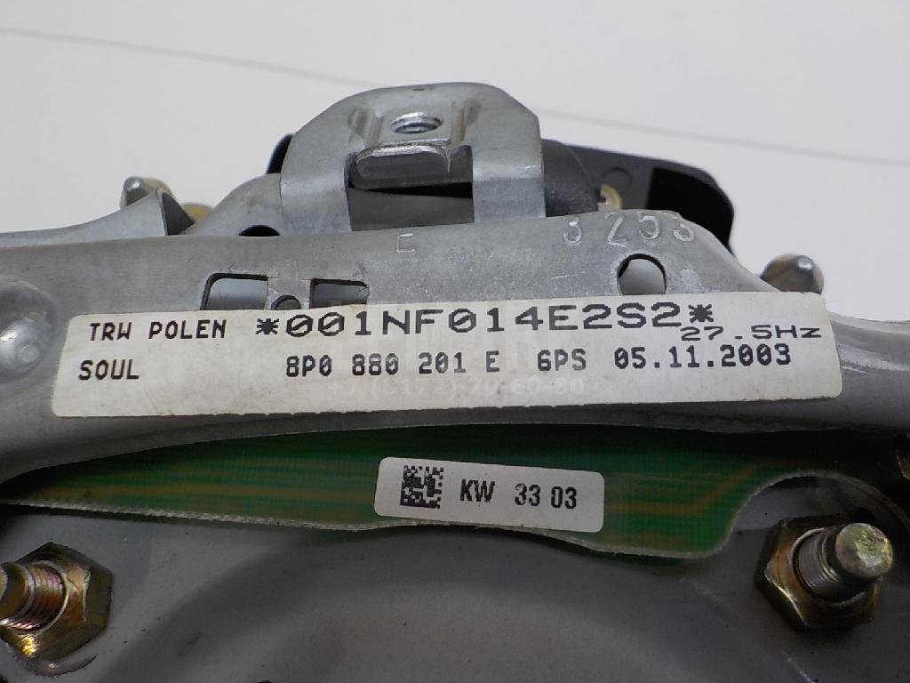 Подушка безопасности в рулевое колесо