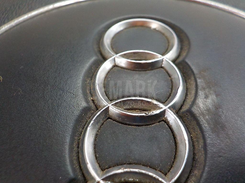 Подушка безопасности в рулевое колесо