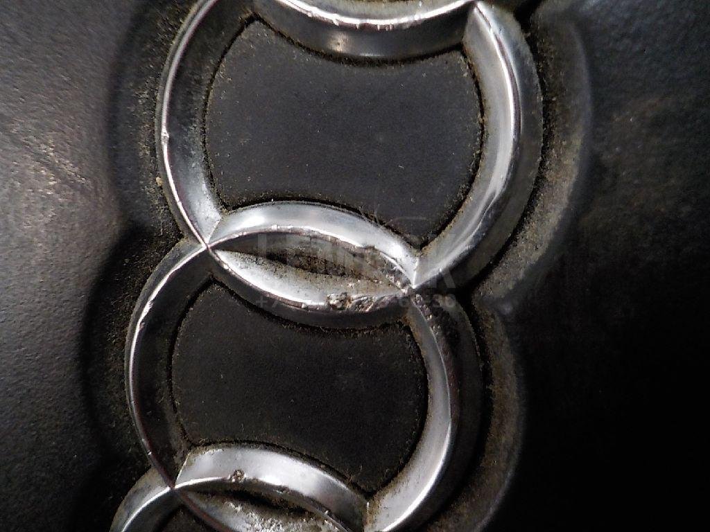 Подушка безопасности в рулевое колесо