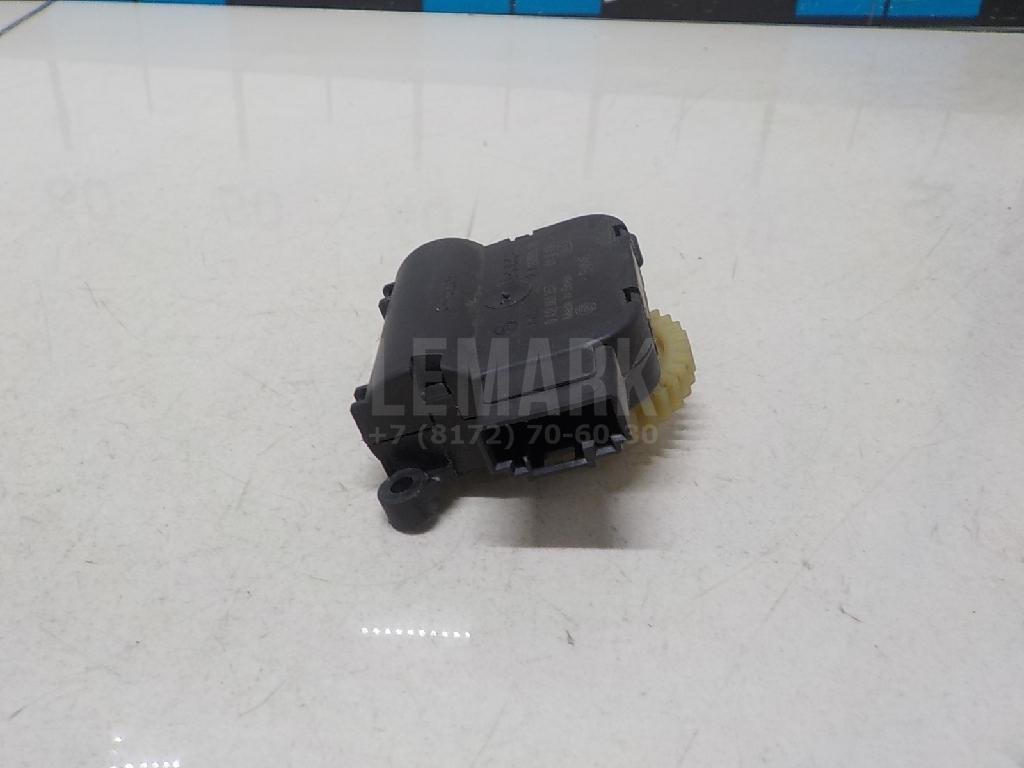 Моторчик заслонки отопителя