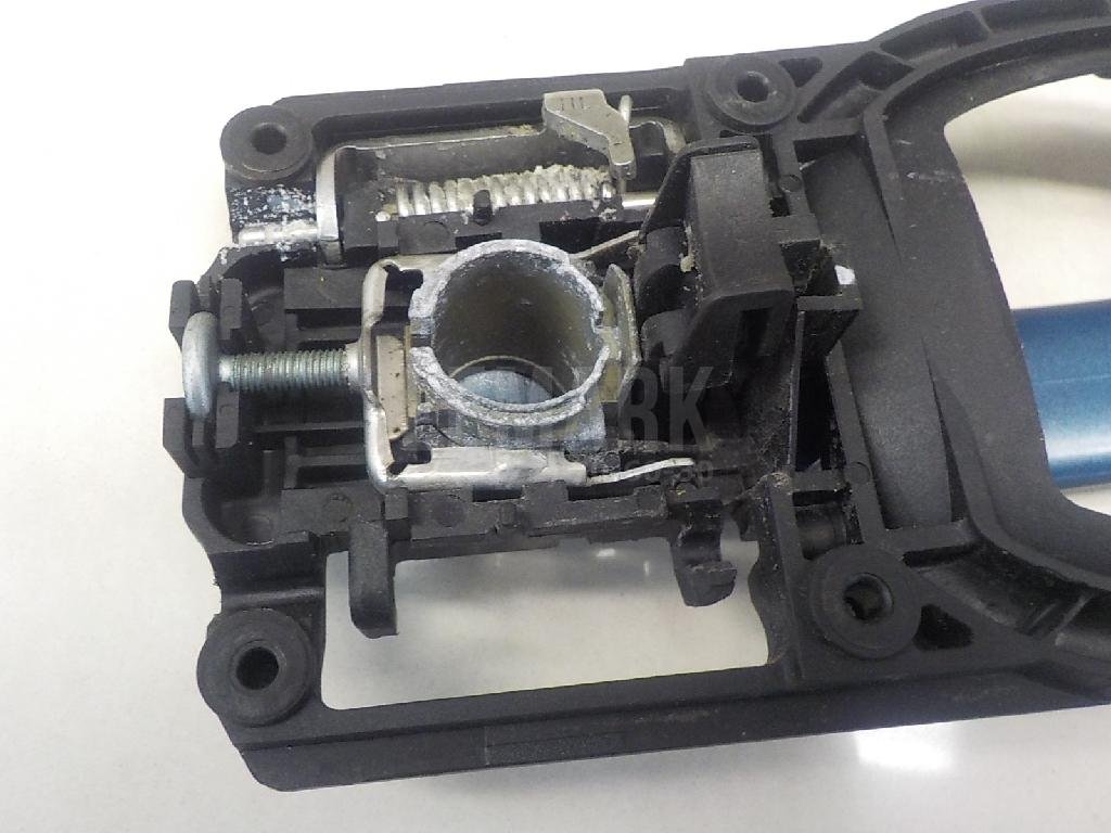 Ручка двери задней наружная левая