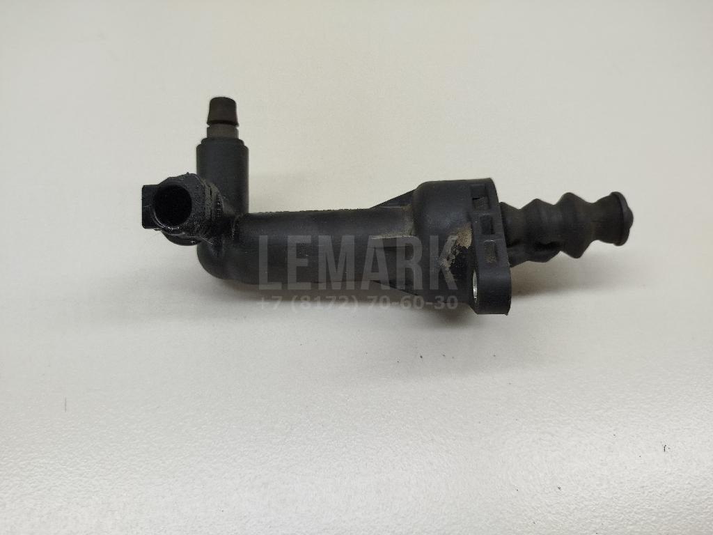 Цилиндр сцепления рабочий