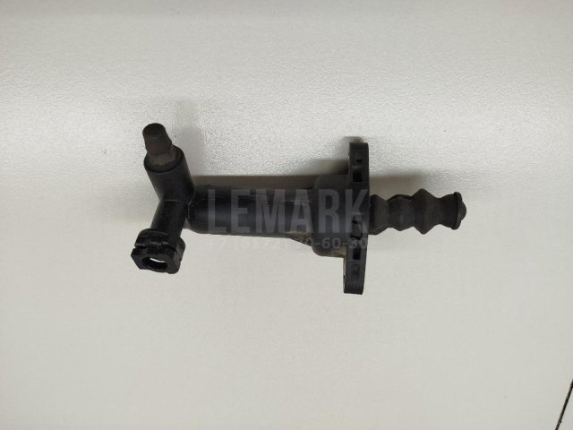 Цилиндр сцепления рабочий