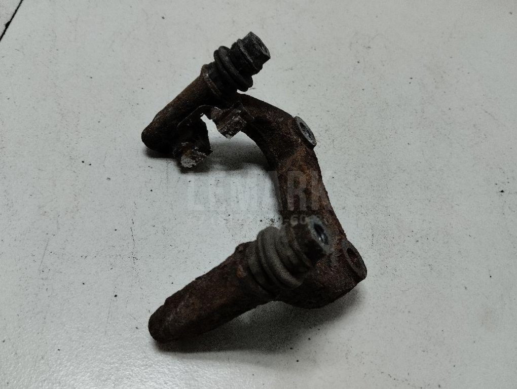 Скоба суппорта заднего левого