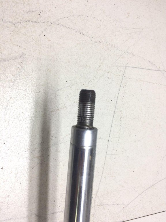 Амортизатор передний