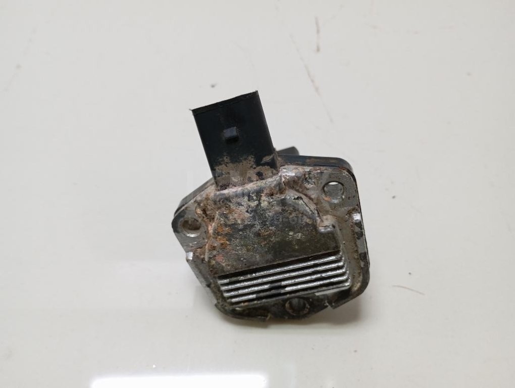 Датчик уровня масла