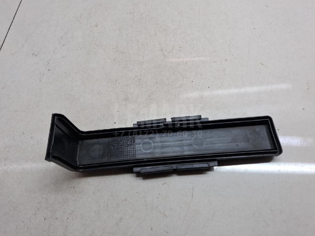 Крышка салонного фильтра